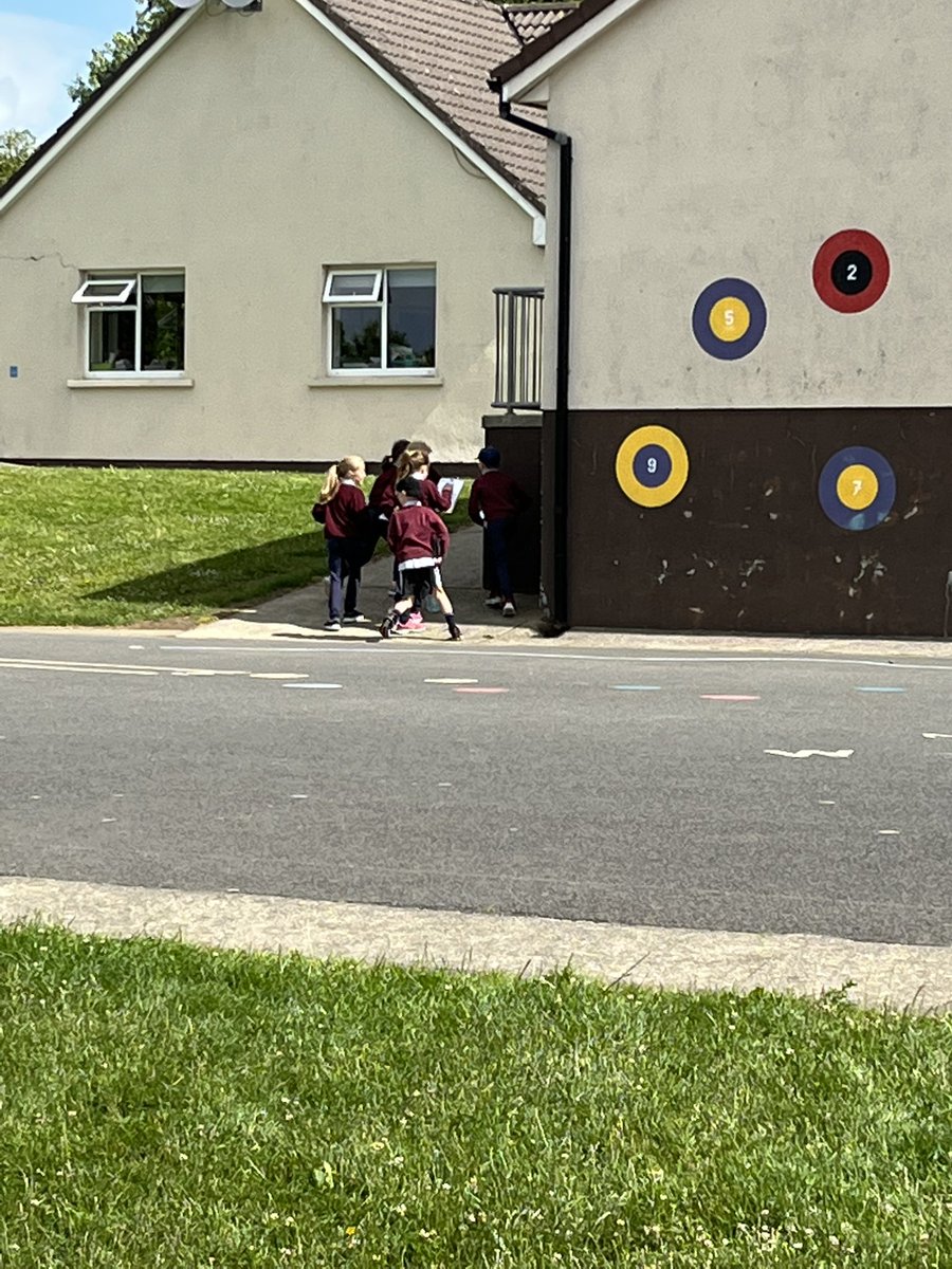 MsLSinnottBNS's tweet photo. Great fun using our @ActiveFlag Walkway during our Active Week last week! @BallaghkeeneNS @SportActiveWex 🗺 🚶🏼‍♂️🚶🏻‍♀️ https://t.co/O2PodQbFZz