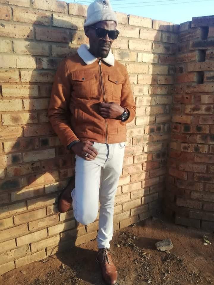NelsonNtombela's tweet photo. Good day folks. I need no one but my self to refocus on what matters most.π€π‘β€οΈππππ―ππππποΈππ
ππ#inzondo https://t.co/49IVXd2gCN