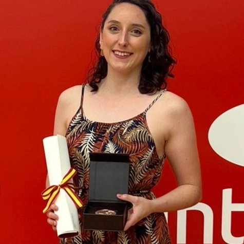 balonmanoikasa's tweet photo. La @RFEBalonmano otorgó ayer la Medalla de bronce e insignia al mérito deportivo a Laura Asensio @Lau__7 
Toda su vida ligada al balonmano, no podemos estar más orgullosos de ti y felices por el merecido reconocimiento!
Te queremos #ikaser! https://t.co/XOyXyPbxih