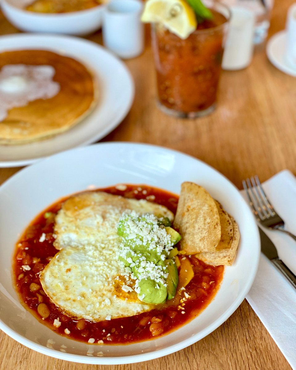 duckandpeach_dc's tweet image. Let's hear it for the dads! Make Father's Day peachy 🍑 with brunch at the duck 🦆. Book today for next Sunday!

Reservations: duckandpeachdc.com

#dcfathersday #dcdads #dcparents #huevosrancheros #dcbrunch #brunchdc #dmvbrunch #eatdrinkdc #dceats #edibledc #EaterDC