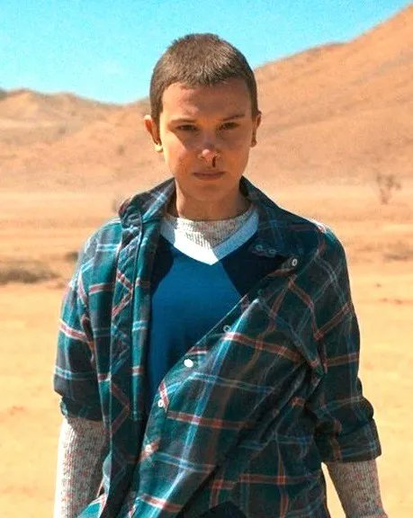 Season 1 VS Season 4. ❤️📸✨ #StrangerThings4