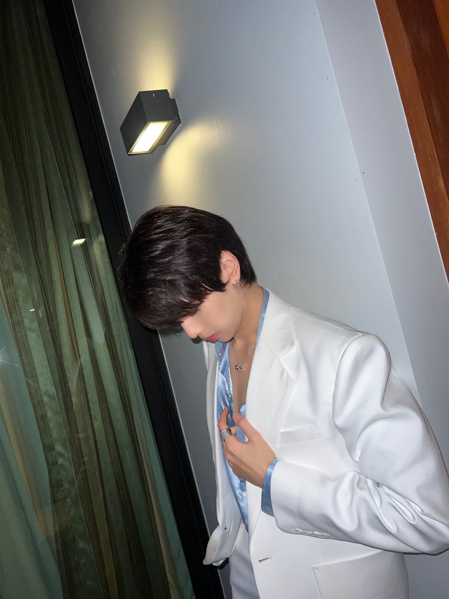 dunknatachai's tweet photo. shine bright like a diamond 💎 https://t.co/KaAt72V8Cj