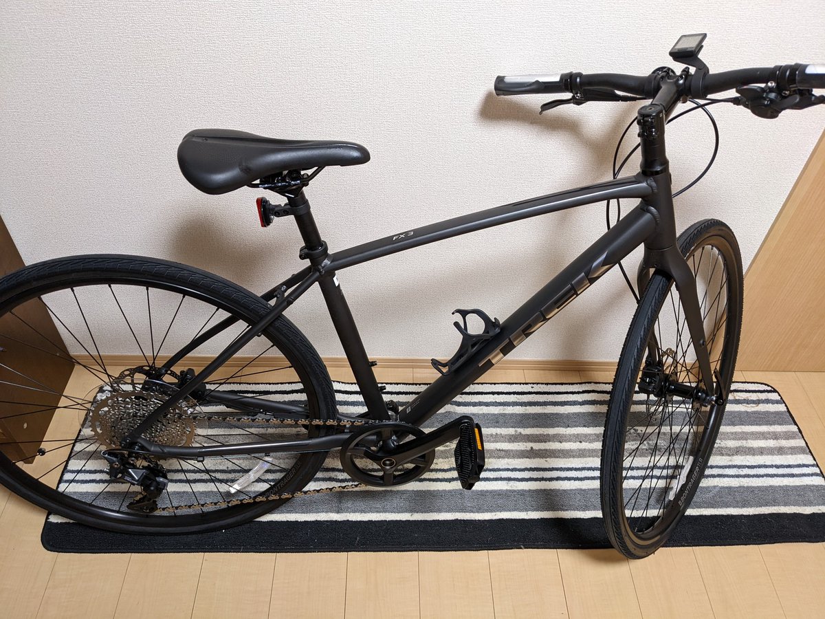 sryusuke's tweet photo. 納車した。近距離・街乗りメインということで2台目のスポーツバイクにクロスバイクという選択をした。 https://t.co/dwrxau5l1E