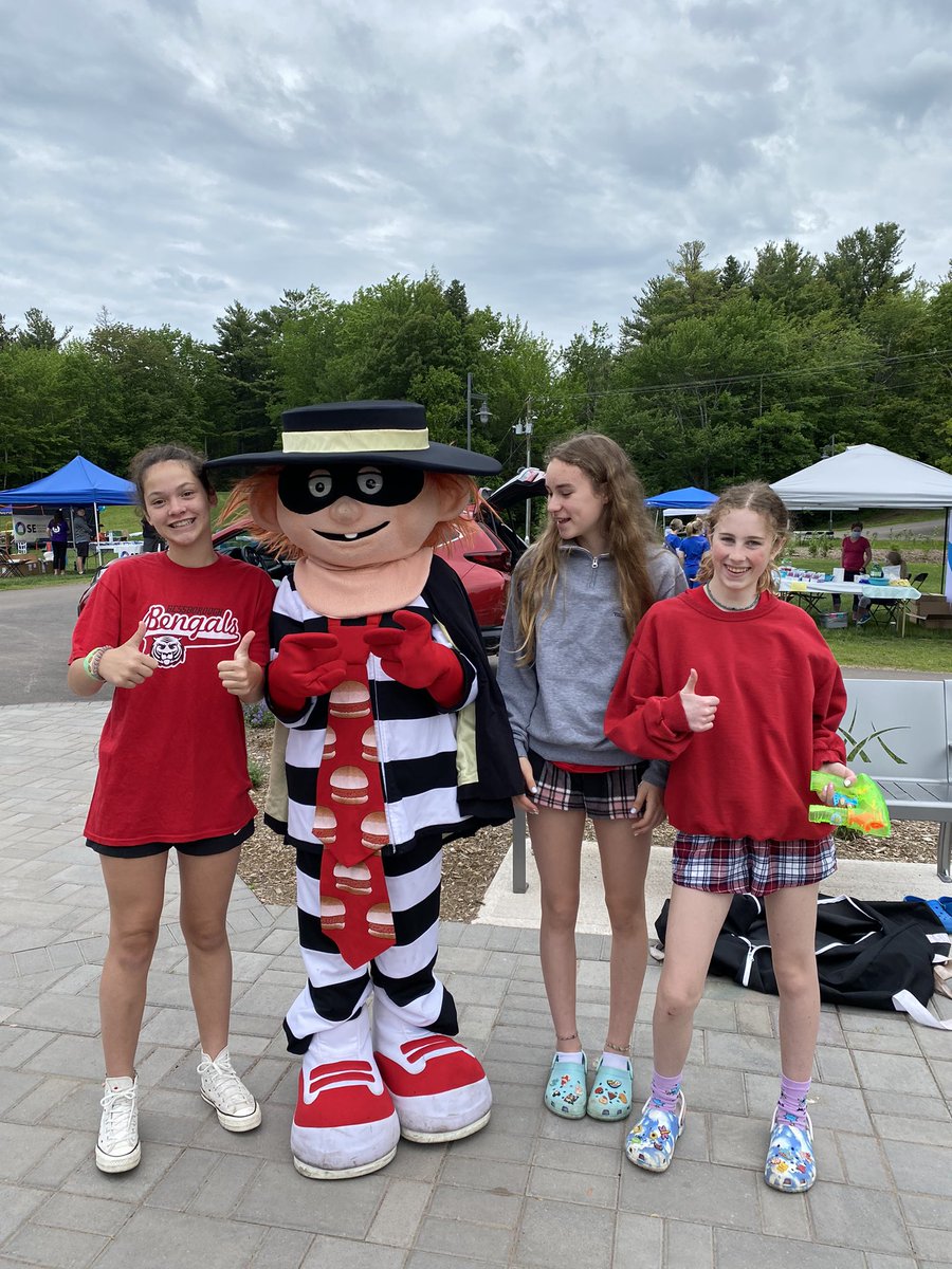 NickMattatall's tweet photo. Great group of Bessborough School Leadership Group members supporting the Ronald McDonald House PJ Walk Event! @AnglophoneEast https://t.co/bcjbkP4Qmy