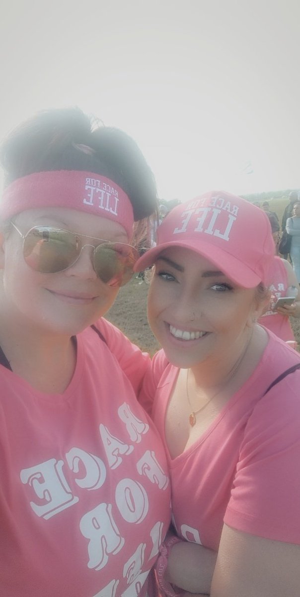 Faye_PMAS's tweet photo. What a great way to spend a Sunday morning..... #RaceForLife #AintreeRacecourse 

10k completed...
Celebratory maccies eaten...

Now time to prep for next week!

Mon @MerseyPolice #EdgeLane
Tue @Humberbeat #Melton2
Wed #Melton
Thurs #CourtlandRd
Fri @gmpolice #virtualPRC https://t.co/tl0hALTcaM