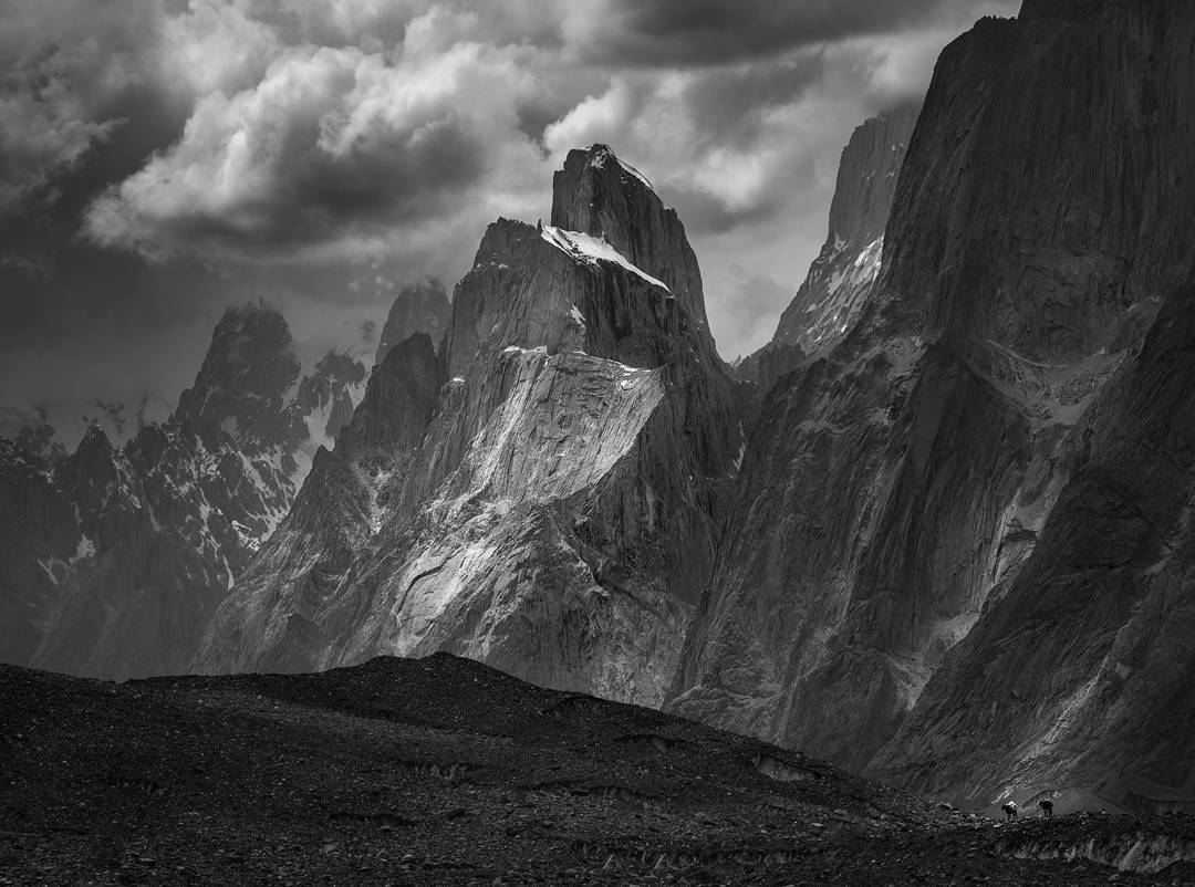 VisitPkNow's tweet photo. Can you see the 2 horses at the corner? They looks so tiny in front of the 6000m giant  walls of Trango Towers, Pakistan.
📍K2 mountain base camp
#TrangoTower #Mountain #Pakistan https://t.co/XwDiPU0pRD