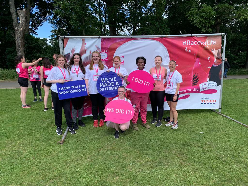 So proud of the Y10 students who completed the Sheffield Race For Life this morning. Days like today make me love my job even more 💕#teamnewfield #raceforlife2022