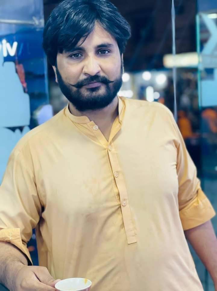 SindhiNajma's tweet photo. جڏھن بہ : توکي وِسارڻ جو سوچيم تڏھن بُت مان ساھہ  نِڪري ويندو آھي لڳي ٿو 
مري ويندس پر توکي وِساري نہ سگھندينس...
#ReleaseDostAliBhatti https://t.co/F5YaNqigx4