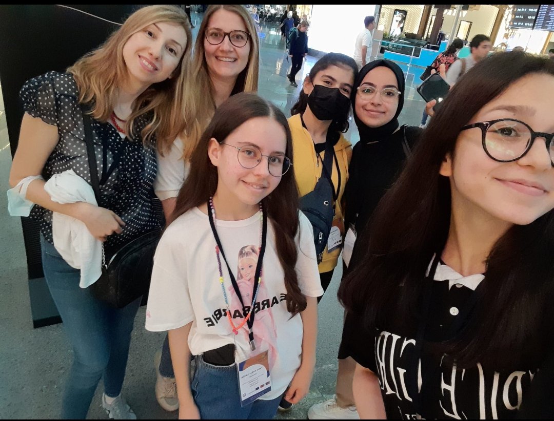 "Teen Thinkers" Letonya yolcuları