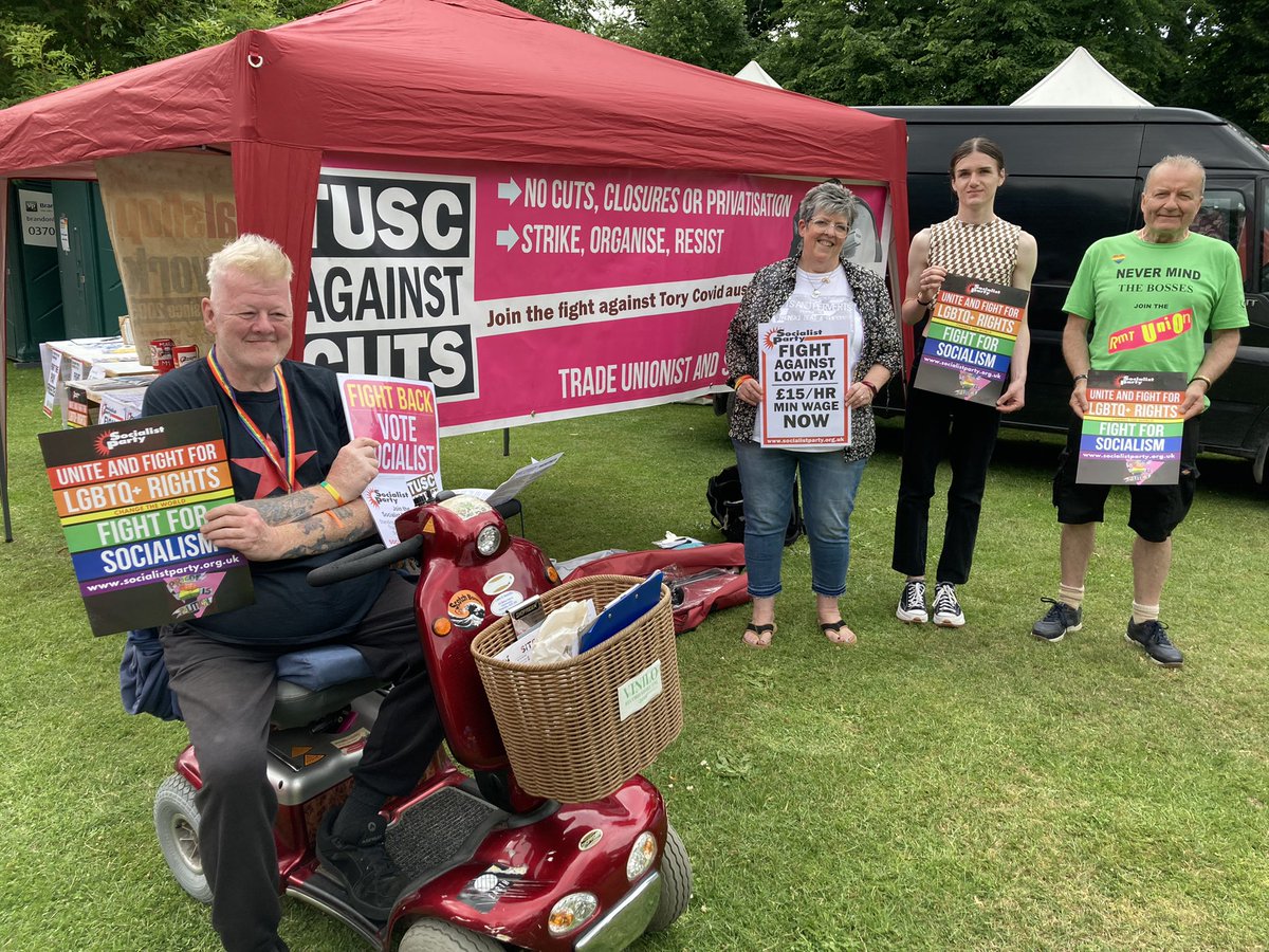 SouthernSP's tweet photo. Busy People’s Pride today with great comrades fighting for LGBTQ+ equality, trade union rights at work, a living wage and a lot that want to get rid of Boris and Tories! Join @Socialist_party
Don’t miss our meeting ‘How to end LGBTQ+ discrimination?’ #PeoplesPride #Southampton https://t.co/nXQj1e18Rw