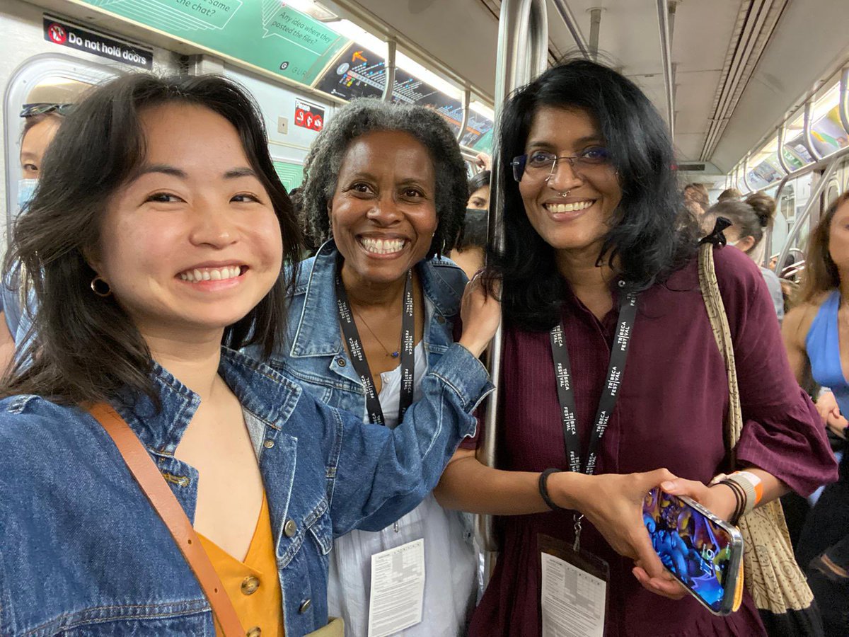 Realtalkies's tweet photo. Spent a whole day with my fellow 2021 @browngirlsdocm grantees @JeanRheem and @luchina, later with the fabulous Mia Sarah and @IPfilm 2021 fellow Patrick Lee
Friends, films, food at #Tribeca2022 #BGDM https://t.co/TnAu9phn0X