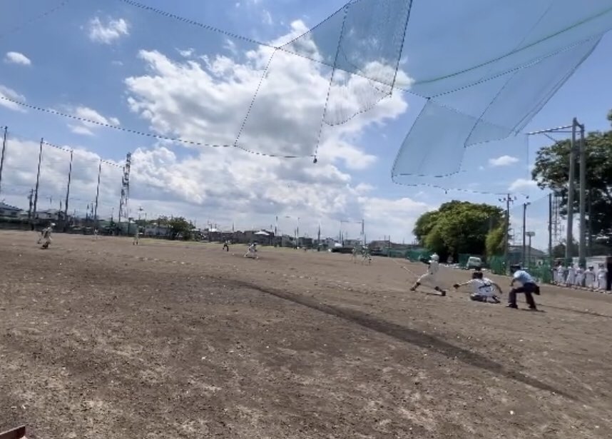 IbbaE9Syq0mh1Ux's tweet photo. 🅰️高崎商業🅱️越谷東
🅰️
第一試合　3対2 勝
一死三塁で4度も点が入りませんでした
第二試合　13対9勝
ミスからの失点ばかり
清藤大生はソロと満塁、渡部玲央がツーランとソロ

🅱️
第一試合　6対2勝
第二試合　2対11勝
#高崎商業 
#越谷東 
#城西大城西 
#城西高校 
#城西 
#高校野球 
#想いは熱き甲子園 https://t.co/ayGQhxWm4w