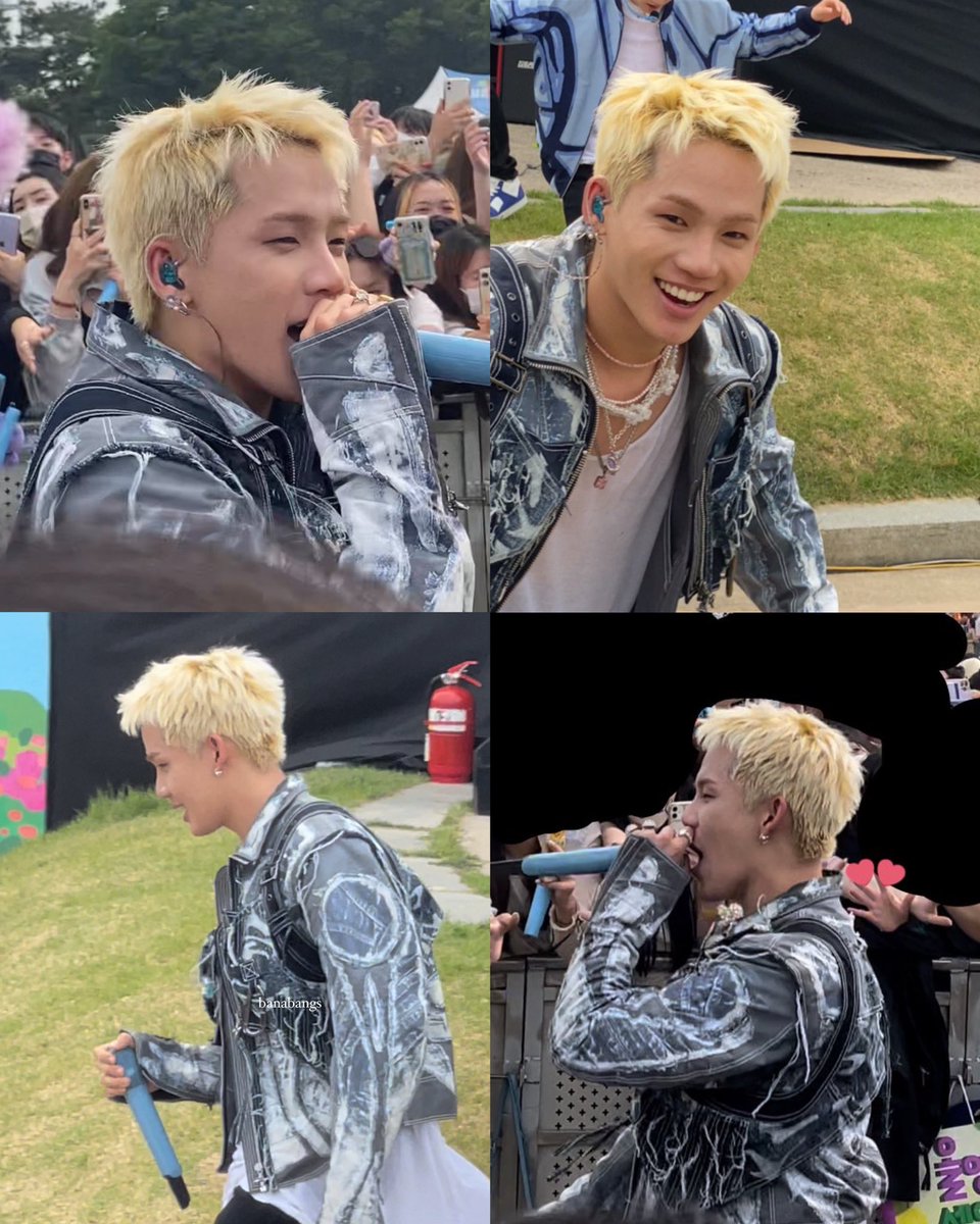CHSLOOKS's tweet photo. hyunsuk literally glows in person
#트레저최현석 #최현석 #CHOIHYUNSUK https://t.co/5GewQF9vR8