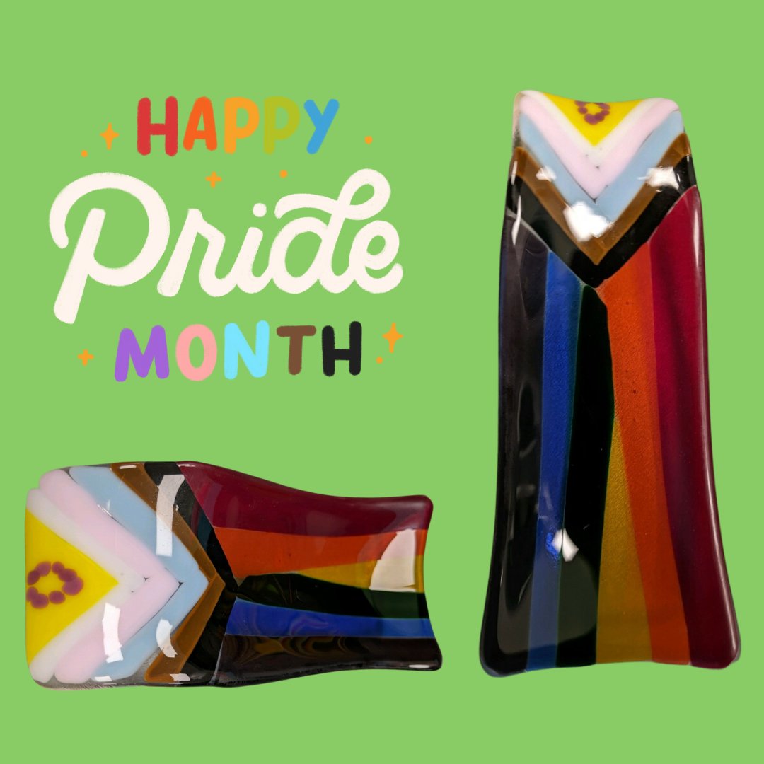 Do you remember those leftover pieces we posted a couple days ago? We asked you to guess what we were making. Did anyone recognize the #pride🌈 colors?!

Here are the final pieces to celebrate #pridemonth at Glassworks!
