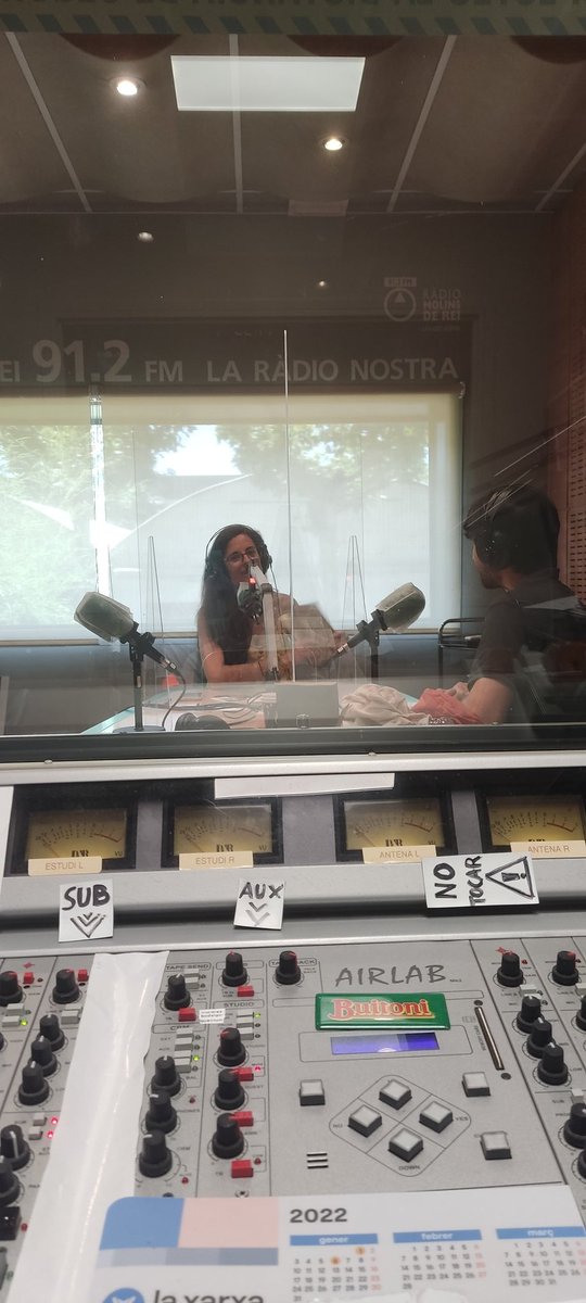 Seguim amb la marató de ràdio pels 20 anys dels <a href="/Matossers/">Matossers de Molins</a> a <a href="/Radiomolins/">Ràdio Molins de Rei</a> 
Ara parlarem de la relacio entre els castells i la filosofia amb el David Budó
Ens podeu sentir a radiomolinsderei.cat