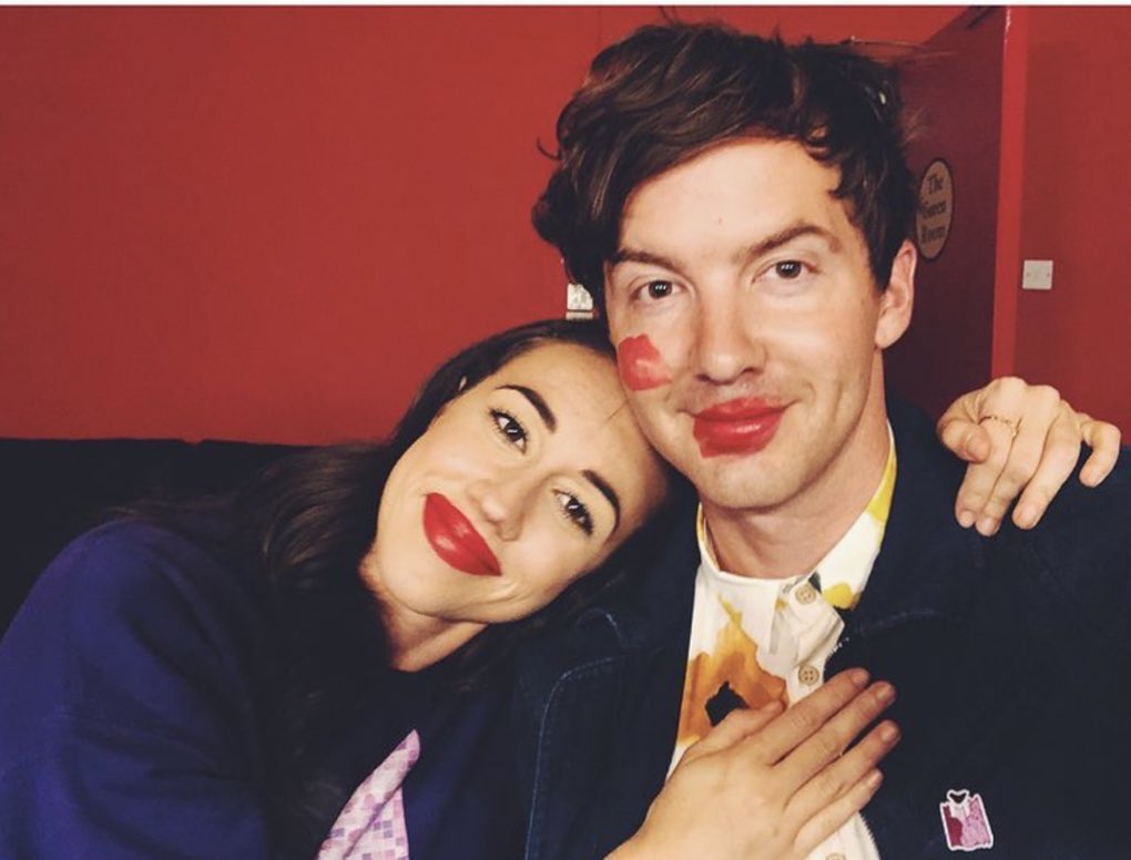 Sydvaughnfan2's tweet image. HOW IT STARTED.             HOW ITS GOING 🥺😭 
#Erikleen @ColleenB123 @erik_stocklin