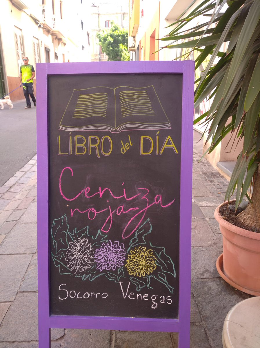 LdMujeresCanari's tweet photo. 👏Mañana nos visita Socorro Venegas.
Sé que si la han leído nos acompañarán. Si todavía no lo han hecho aprovechen, no siempre tenemos oportunidad de establecer un puente Canarias - México.
.
.
.
#lunesinternacionales #culturacanarias #cuentistasmexixanas #editorialesamigas https://t.co/dVjhjUrQ38