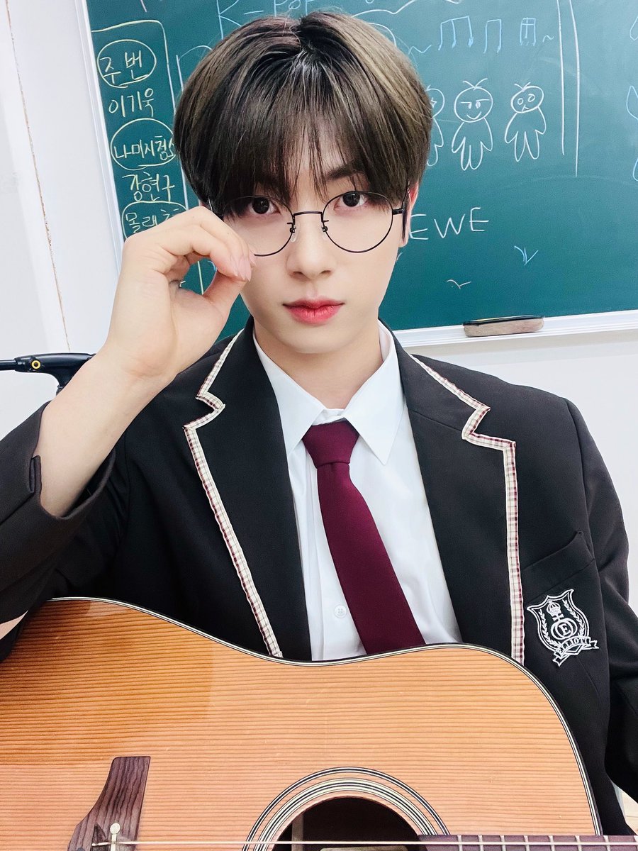 쉐꺙 (@shakeityya) on Twitter photo 