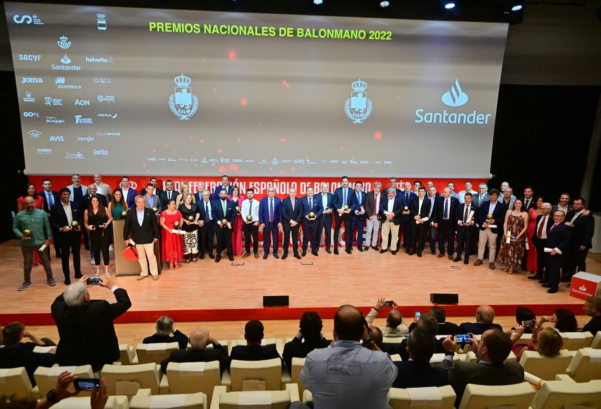 Ayuntamiento de Torrelavega tweet media