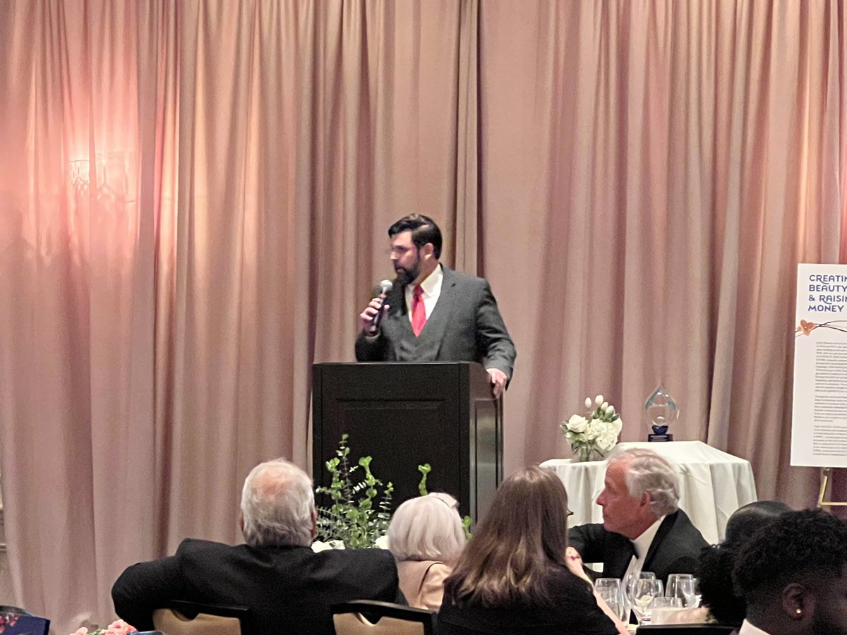 courtneyhpenn's tweet photo. Jeff and I enjoyed the Annual Duke Hospice Gala last evening in support of the wonderful work by @DukeHomeCare. Great job @nicoleclagett @CooperLinton and team on a successful event! It was so good to see @JuliaOakCityGR and many others I haven’t seen in a long time. 💙 https://t.co/UcWtEWPFbL