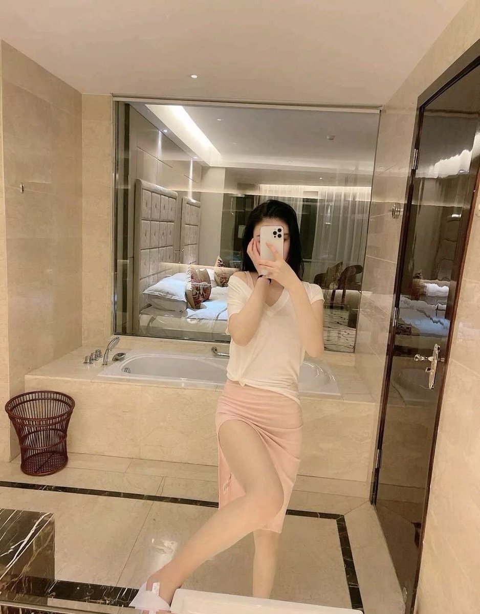 ff45065082's tweet photo. 今晚有点蠢蠢欲动呢 有没有小哥哥想一起来体验一起冲的感觉呢 #广州 #反差 https://t.co/HCfs6vl3ur