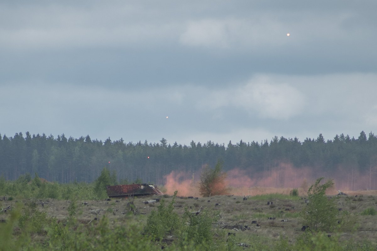 mnbg_lithuania's tweet photo. The goal of the Recce Company of #eFP Battle Group 🇱🇹: to see a lot without being seen. If they are reconnoitered themselves they have to withdraw under pressure. This is exactly what is practiced during exercise #VictoriousGriffin. #WeAreNATO #ready11united #StrongerTogether https://t.co/tWNLHwbKXu