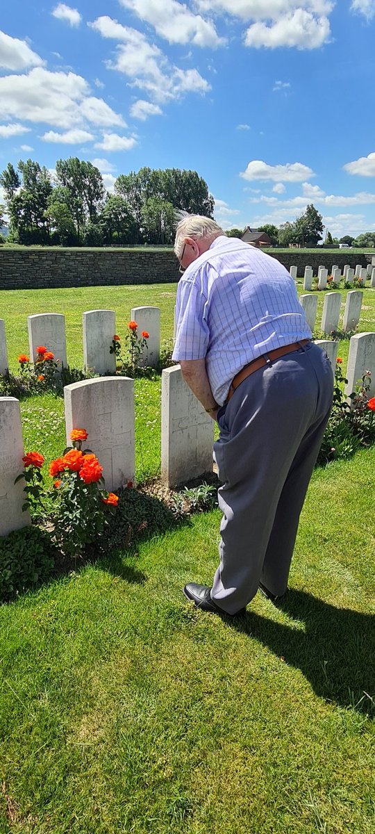BBTLLP's tweet photo. And thats a wrap for another 3 weeks, stops at #EssexFarm then two fantastic personal stops at #Poperinghe and #Abeele @CWGC #Cemeteries, a talk on #ShotAtDawn and then a slightly earlier @LeShuttle home! A fantastic tour as always with some great people! Back again in 21 days! https://t.co/4vMdnp4Ucn