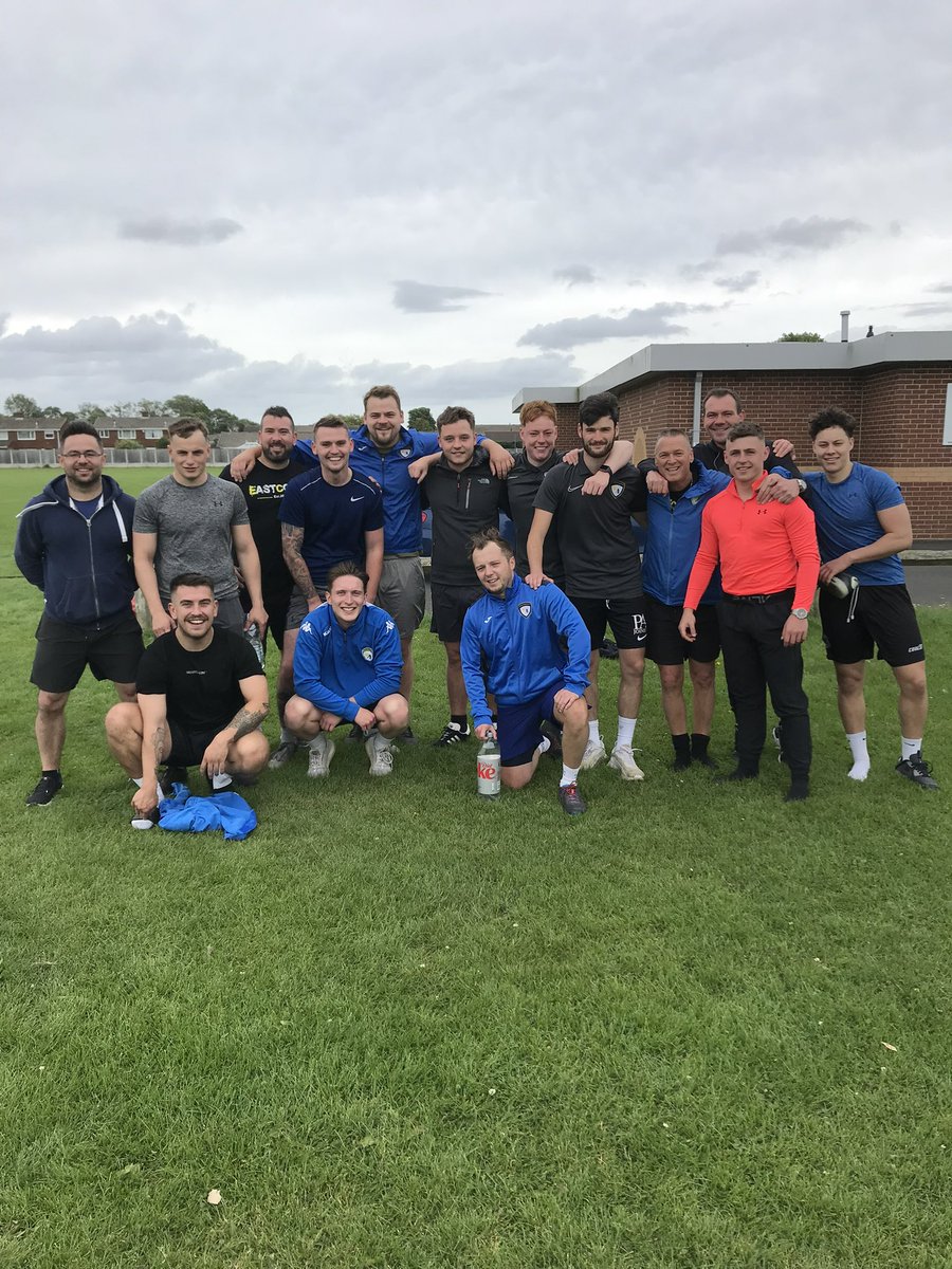 Velocitymaxfit1's tweet photo. Preseason started! Boys of the @wallsend_c are back with a bang! 💪That #coopertest will be some interesting reading :-) 😂😂 #fitness #preseason #Bootcamp https://t.co/78sj7JTU5N