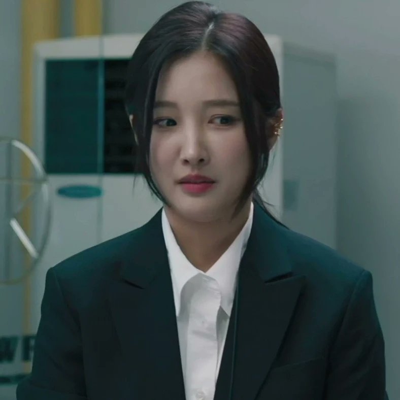 19900109com's tweet photo. 220610 :  SBS 금토 드라마 #왜오수재인가 3회  #남지현 https://t.co/PF8SU1BhtJ