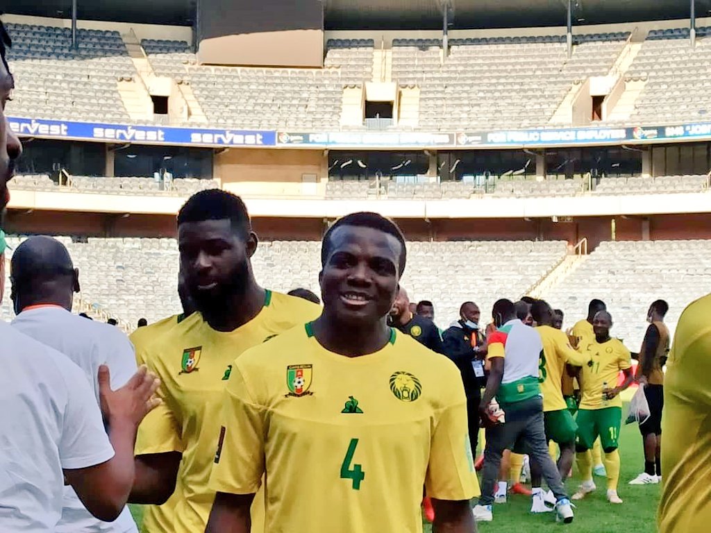 Griffe2Foot's tweet photo. Nouhou Tolo impliqué dans une affaire d'agression.

L'international camerounais a été filmé par les caméras d'entrée à l'aéroport de Yaoundé entrain d'agresser physiquement un agent de contrôle en plein exercice. https://t.co/6pN8TnwGaW