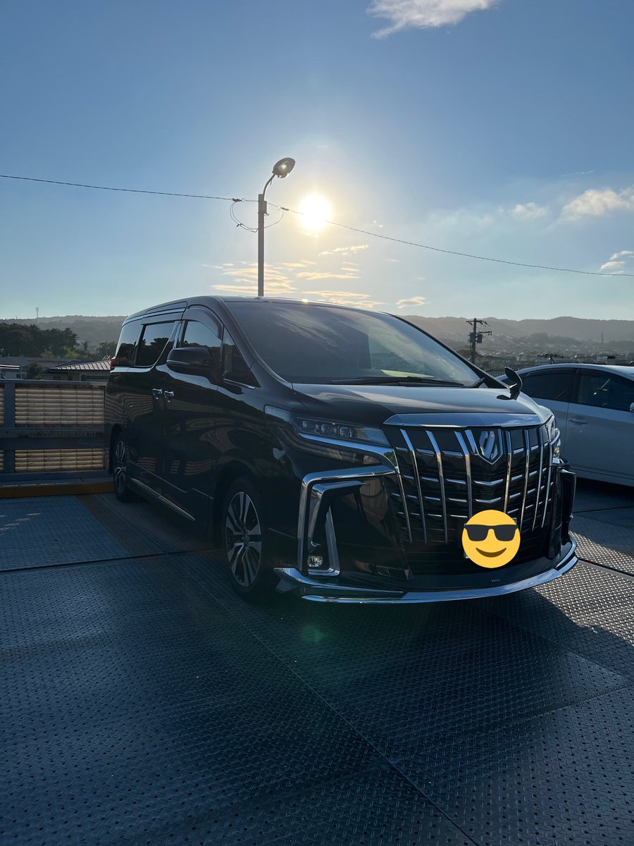 今日はtwiceを通して出会ったONCEの相棒たくの結婚式に参列してきました！
ONCE総勢8名で参列！
4年ぶりにみんなに会えて幸せでした😆

今日の事も含め、たか坊決めました！！
今年の夏はONCEで集まろう🔥🔥🔥

久しぶりのONCE会じゃー！

そういえば最近アルファードを新車で購入しました🤭