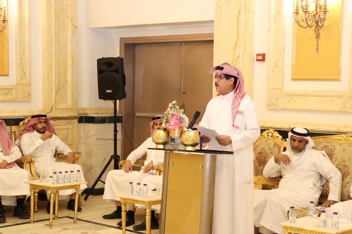 COE_KSU's tweet photo. اقامت #كلية_الهندسة الحفل السنوي للعام 1443هـ 
حيث قام سعادة عميد الكلية بالشكر والتقدير لجميع القيادات السابقة من وكلاء و رؤساء أقسام والمتقاعدين والمنتهية فترة عملهم أو تكليفهم في الكليه،وذلك تقديراً وعرفاناً نظير ما بذلوه من جهد و ماقدموه من عطاء خلال مسيرتهم العلميه والعملية. https://t.co/FayLOwf2lc