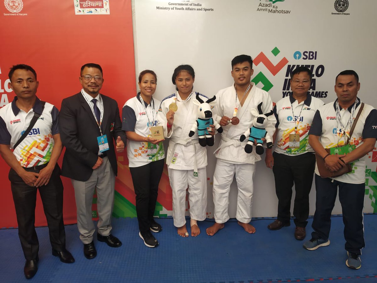 YAS_Manipur's tweet photo. Irengbam Kalpana Devi added another #Gold #medal by winning the -63 Kg Women's Judo &amp; Ningthoujam Sheetal Singh bagged #bronze in the -81 Kg Men's Judo for team #Manipur today at #KheloIndiaYouthGames, Haryana (Panchkula).

@NBirenSingh @KonthoujamG 

#KheloIndia #judoka #winners https://t.co/O7sO22Kyqj