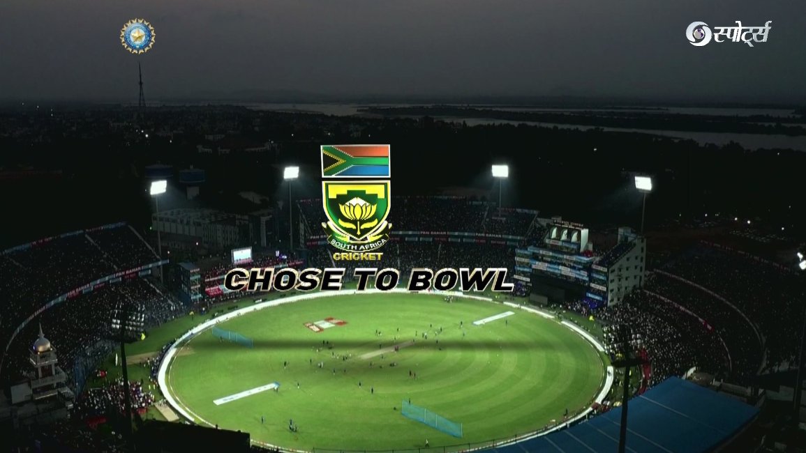 FVDew19aQAAqxiY?format=jpg&name=medium