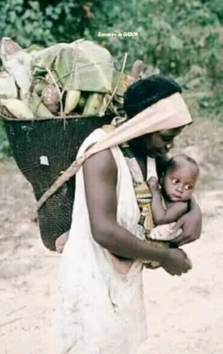 HervoMarie's tweet photo. #GABON #Lebamba, années 1966_1967. https://t.co/KTWFpyJddT
