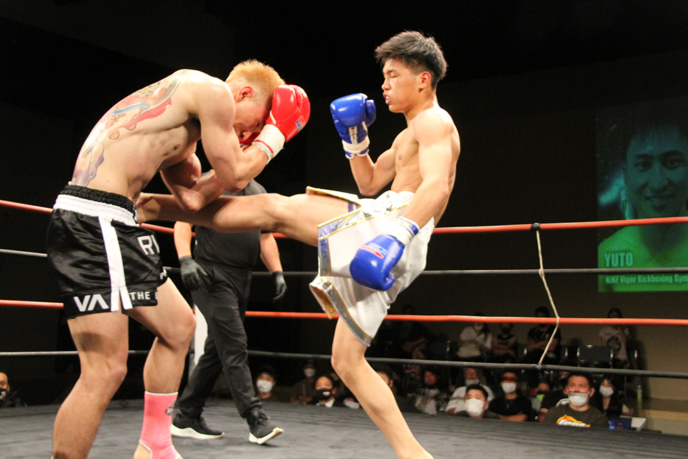 第2試合 DEEP☆KICK-57.5kg契約 3分3R ×YUTO（NJKF Vigor Kickboxing