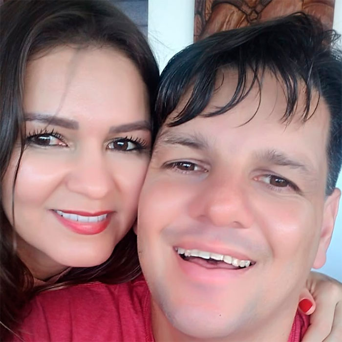 AdeguinalNetto's tweet photo. Hoje seria mais um dia para comemorarmos juntos, mas as vezes o meu trabalho nos deixa distante por alguns dias ou semanas. Saiba que essas situações até separa nossos corpos, mas o meu pensamento continua em você porque nossas almas continuam conectadas.
Te amo! https://t.co/rWi1AJC57I