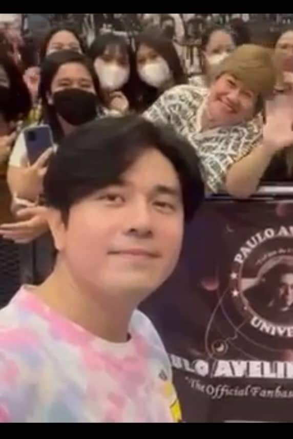 ZanMygz's tweet photo. Mall tour at trinoma...
  #Kiligmuch🫰🫰🫰 https://t.co/ZVHnMyBgDp