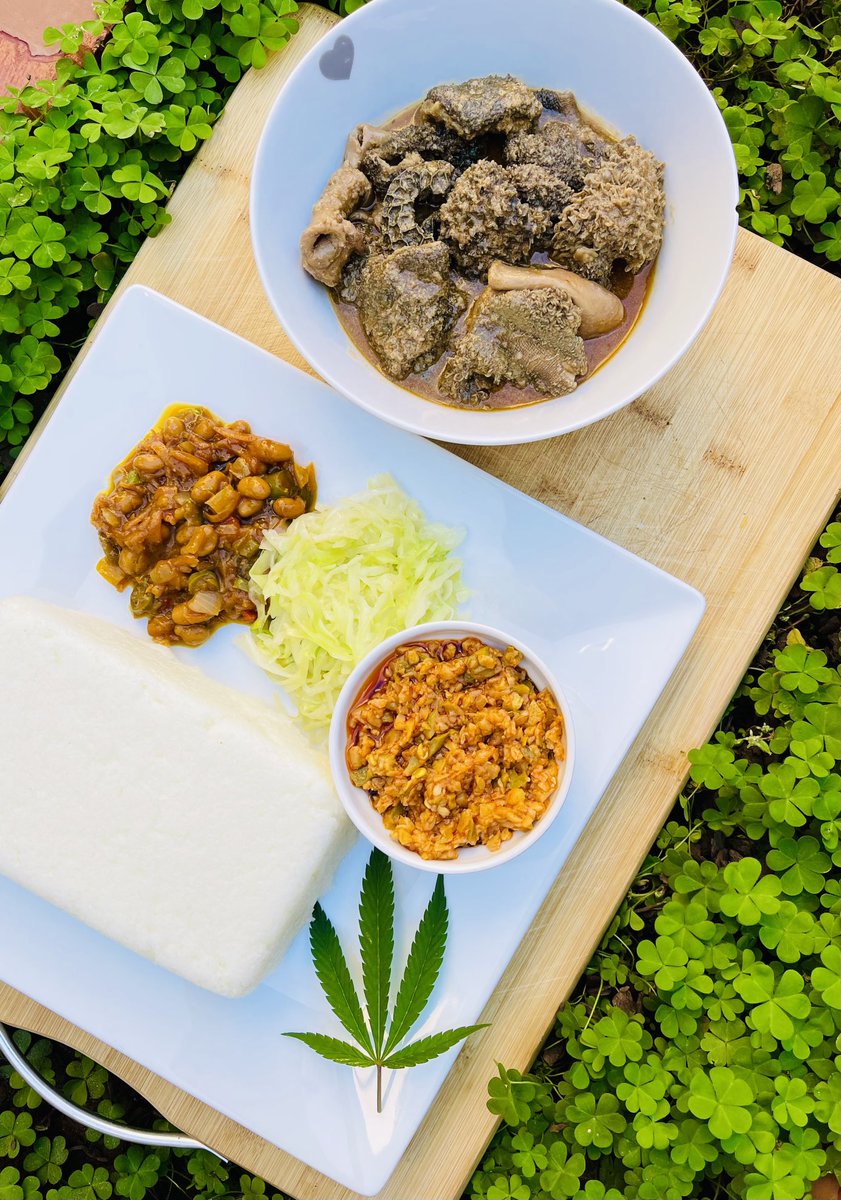 NevariMpho's tweet image. Sunday Lunch served 
Nothing hectic 😂😂😂
Mogodo and Pap with some sides
#MagicKitchen 
#@Bluza_za
#ITISNOWORNEVER
#WORKINPROGRESS
#CONSISTENCY
#DEDICATION
#DETERMINATION
#BEKINDTOYOURSELF
#KEEPTHEFAITH
#ITISWELLWITHMYSOUL