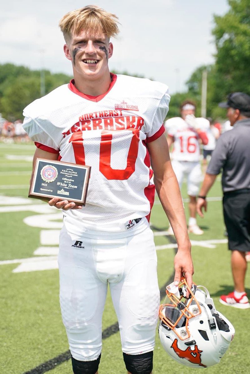 RegisterStanton's tweet photo. MVP! Congrats to Parker Krusemark for being selected as the Offensive MVP for the White Team in the Northeast Nebraska All-Star Football Classic! https://t.co/twFkw4TFvi
