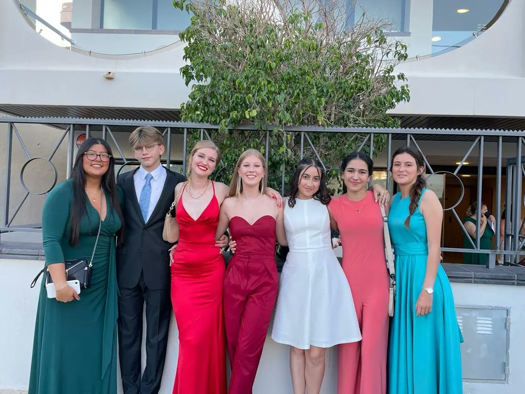 ColegioFBM's tweet photo. Ha sido fabuloso poder volver a celebrar otra graduación con nuestros alumnos de 2 de bachillerato 👏🧑‍🎓 Enhorabuena a tod@s por el esfuerzo e ilusión que habéis demostrado💪🤩 y muchas gracias a todas las familias por confiar en nosotros todos estos años🔝 https://t.co/hgP6StT718