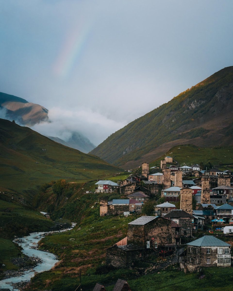 DimaVisuals's tweet photo. picture perfect places like this do exist ⛰ 🌈 
.
#photographysouls #georgia #beauty #photographylovers #NaturePhotography #travelphotography https://t.co/iBSYenddoz