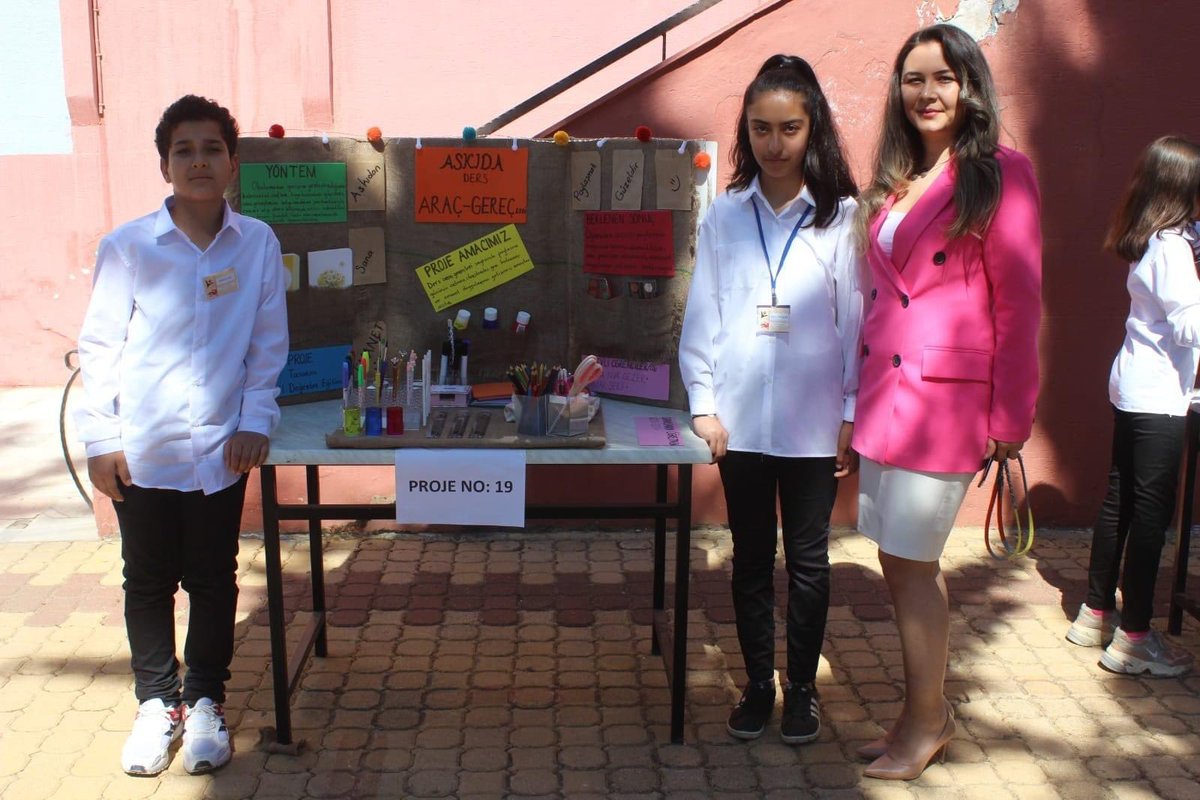 TÜBİTAK 4006 Bilim Fuarımızı gerçekleştirdik. ✨