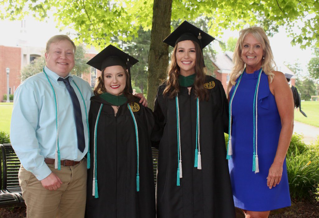 BMSCusick's tweet photo. Congratulations Abbey on your graduation with your masters as a Physician Assistant and receiving the Pi Alpha award. Nothing gives us greater joy than watching you accomplish your dreams. We love you. It’s a great day to be a Big Red ❤️🖤!@Abbey_cue @BellaireSD https://t.co/ga0FcaOtIN
