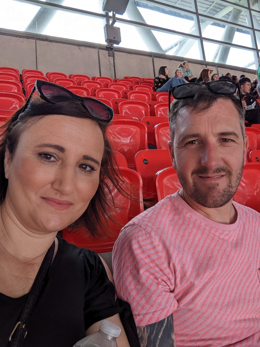 cat00uk's tweet photo. #summertimeball https://t.co/Oo3RdK01b1