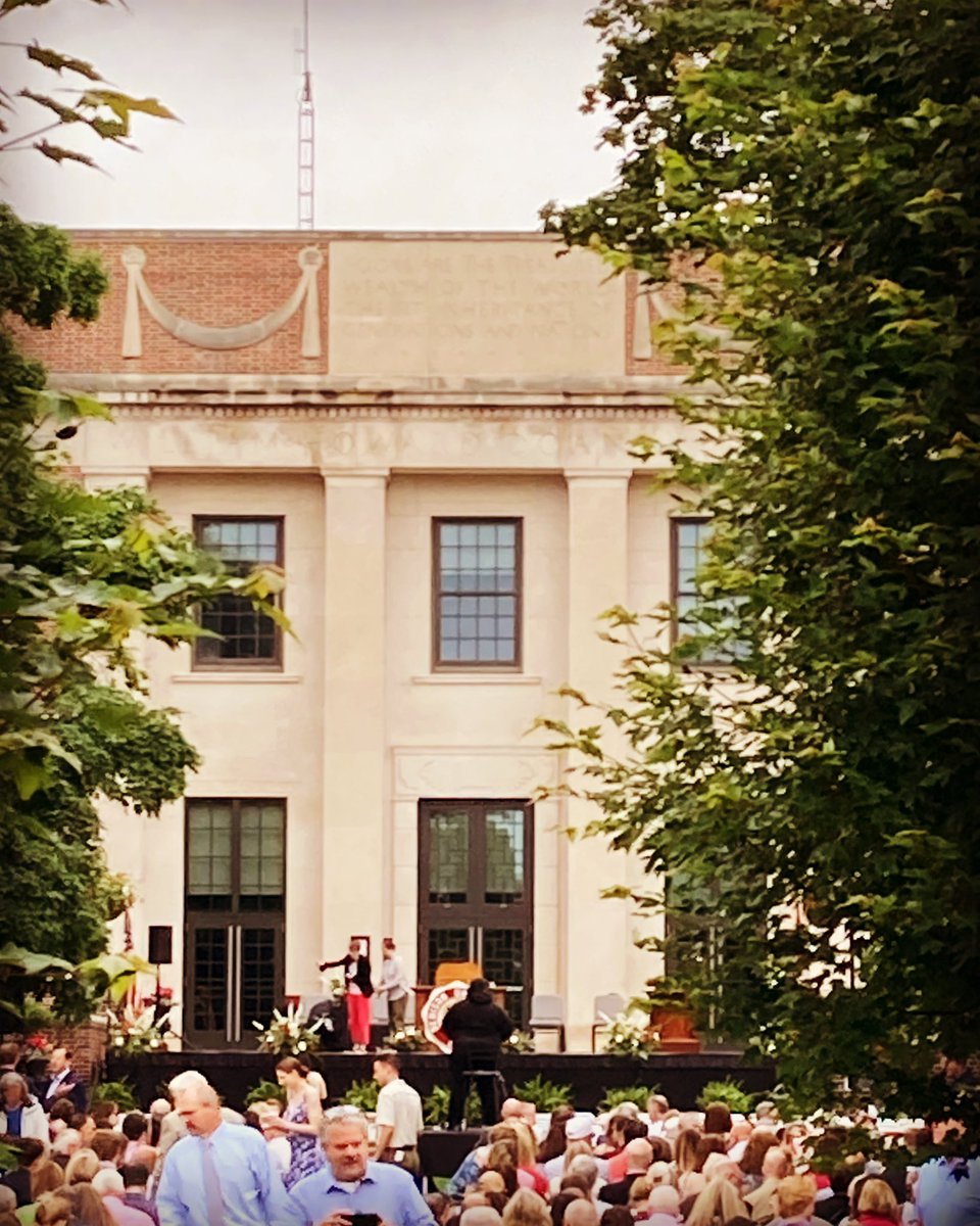 Knapsack's tweet photo. Joyce getting everything in place… #DenGrad @denisonu #classof2020🎓🎉 https://t.co/fnpqic8l04