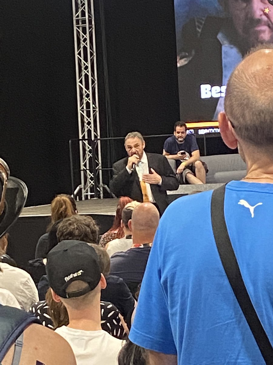 cszsofy's tweet photo. Oh, the talk with #JohnRhysDavies was absolutely amazing. He was out there with the audience, interacting with us. He was such a sweetheart and his answers was thoughtful, he was definitely the star of #ComicConBudapest. He even did extra singing and photos. Absolutely amazing. https://t.co/3FYtIYRO0C