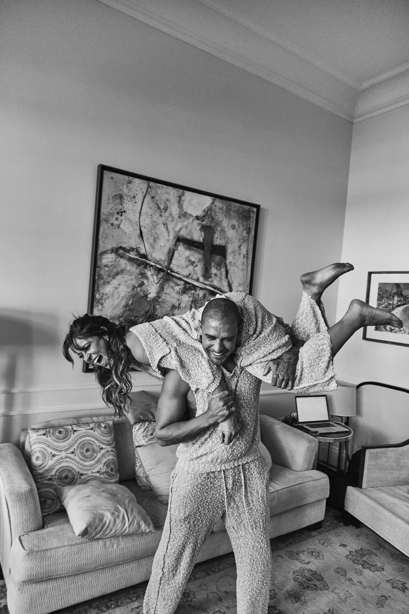 ThallysBAlm's tweet photo. Algumas fotos do ensaio sensacional que a Paolla Oliveira e o Diogo Nogueira fizeram para a revista ELA do Jornal O Globo. Não à toa são o casal mais querido e desejado do momento. 😍😍😍😍😍 https://t.co/NaDQp6vglk