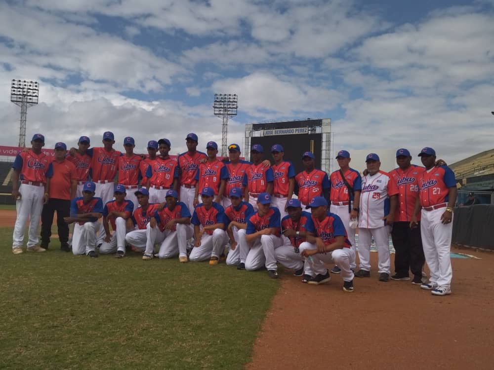 ✅ Estos niños se merecen que los recibamos en Cuba como los CAMPEONES que son, aunque vengan con una medalla de bronce. Nos demostraron que podemos volver a soñar con el ORO en el beisbol internacional. #Cuba #Deportes