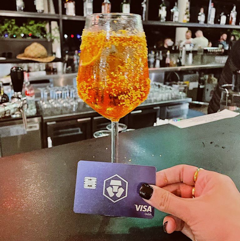 cryptocom's tweet photo. Cocktails on the https://t.co/vCNztATkNg card. Where are you using yours? https://t.co/TM7BbbGj6S
